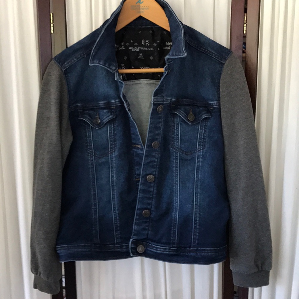 You are Original Lee Platinum label jean jacket